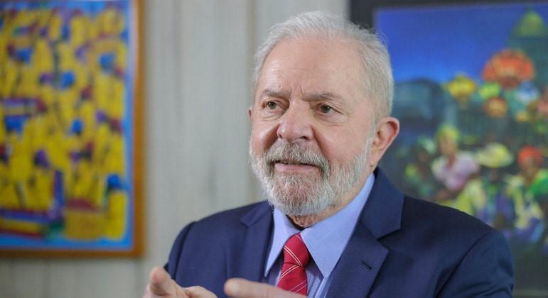 Lula é oficializado candidato à Presidência da República em convenção do PT