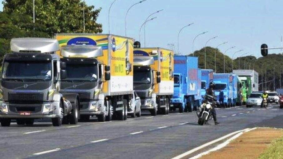 Caminhoneiros podem se cadastrar para receber auxílio a partir desta segunda-feira (15)