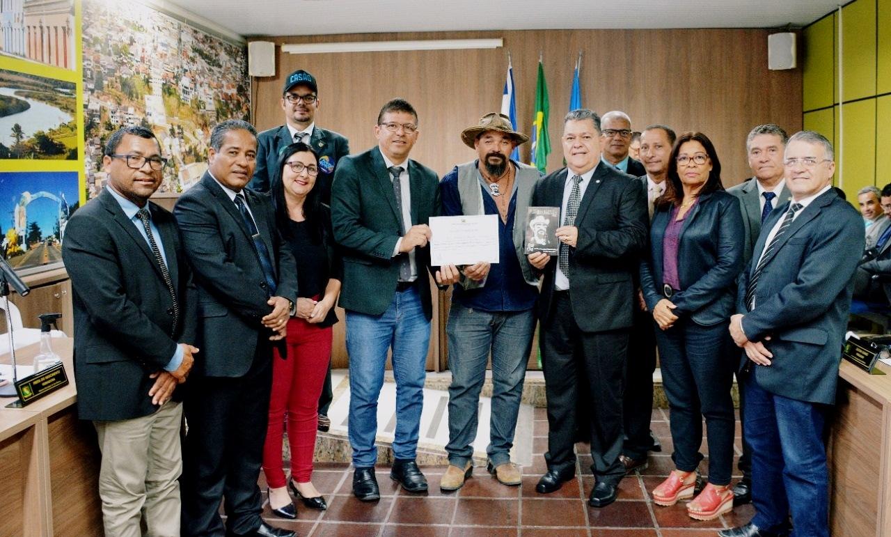 Câmara de Vereadores homenageia Lobo Solidário por divulgar São Mateus nas estradas