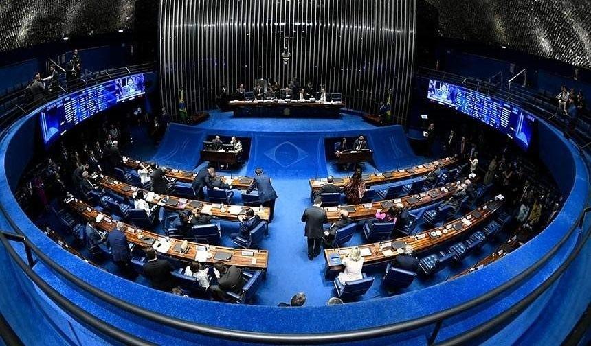 Senado aprova projeto que obriga planos de saúde a cobrirem tratamentos fora do rol da ANS