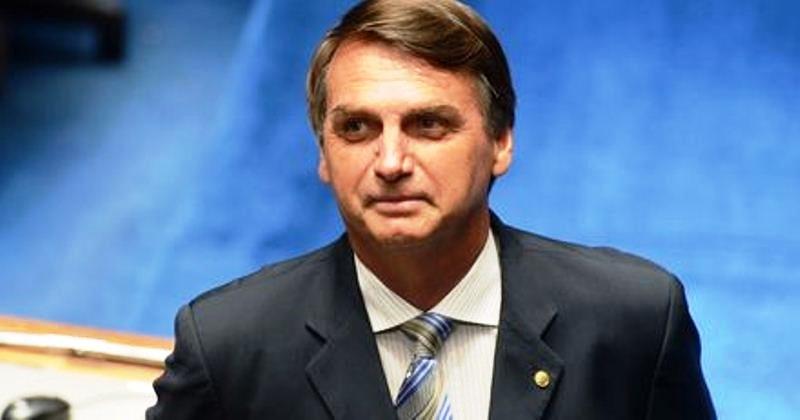 Petrobras deve anunciar “boa notícia” até sexta-feira (2), diz Bolsonaro