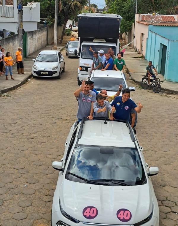 Ricardo Ferraço e Freitas buscam votos em Pedro Canário