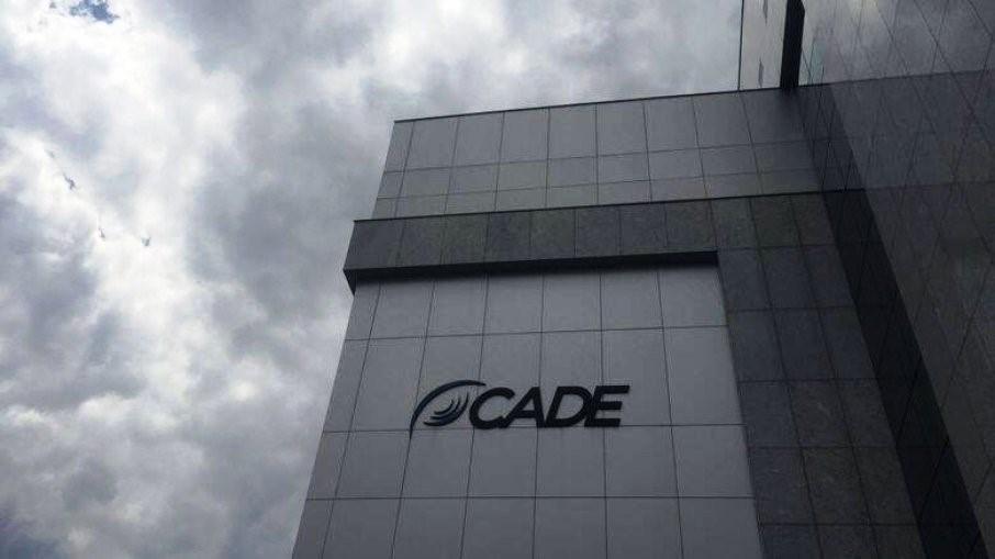 Cade abre inquérito para investigar institutos de pesquisa