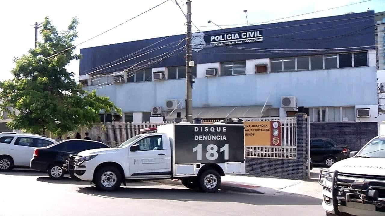 Soldados da PM são assassinados dentro de viatura em Cariacica