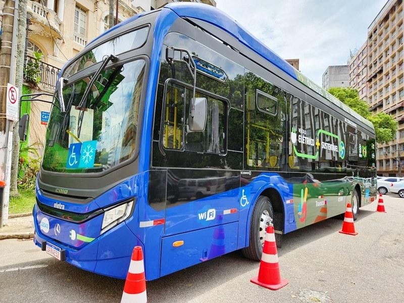 Casagrande participa da abertura de evento internacional de transporte público