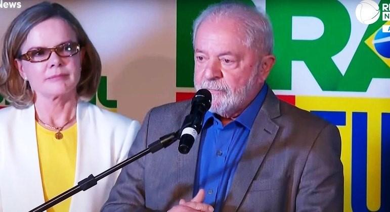 Lula anuncia Haddad, Rui Costa, Dino, Múcio e Vieira como ministros