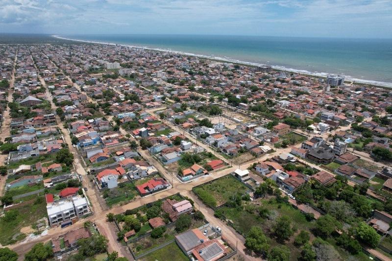 Macrodrenagem de Guriri: a pedido de Daniel Santana, Sedurb amplia projeto e realiza visita técnica à ilha, em São Mateus, ES