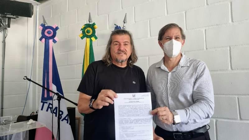 Daniel Santana assinada ordem de serviço para construção de unidade de saúde no bairro Liberdade, em São Mateus, ES