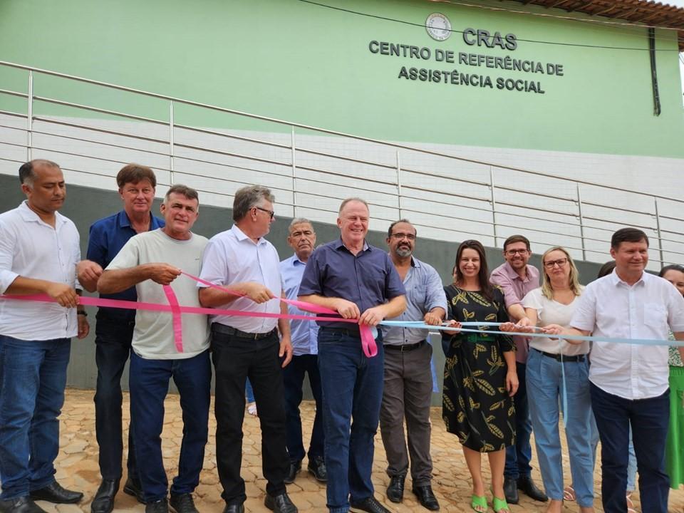 Governo do ES leva obras de infraestrutura e melhorias em equipamentos públicos para Laranja da Terra, ES