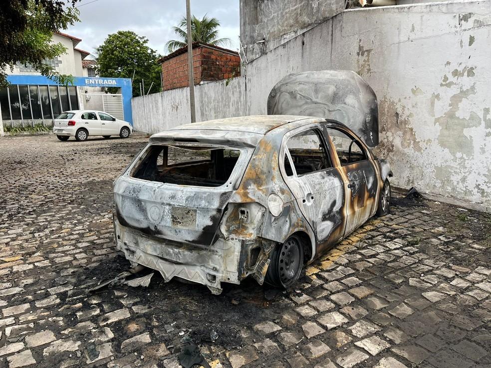 Cidades do RN têm madrugada de ataques a tiros e incêndios em comércios, veículos e órgãos públicos