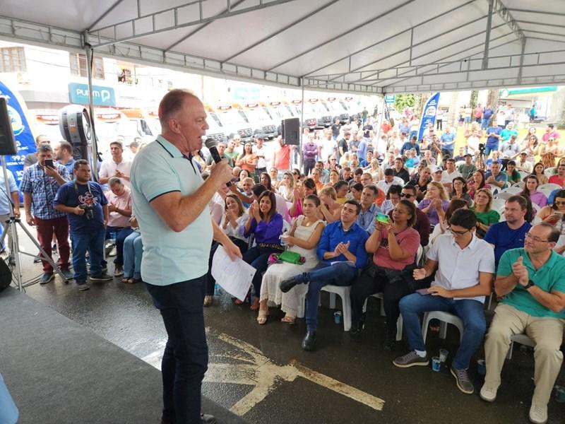 Governador Renato Casagrande entrega novas ambulâncias para fortalecer o SAMU 192 na Região Norte do ES