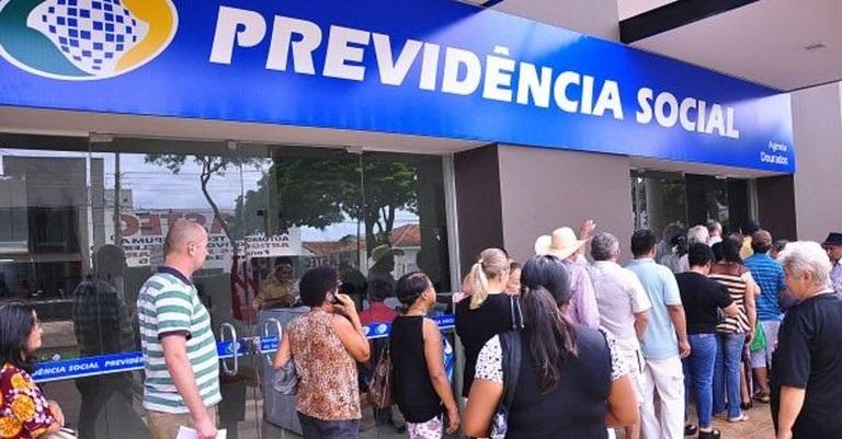 Tempo médio de espera por benefício do INSS é de 85 dias