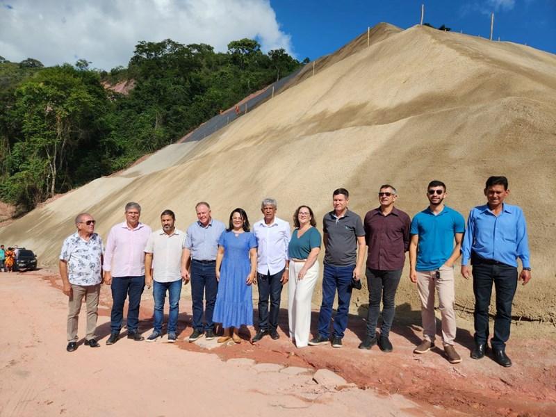 Casagrande inaugura obras e anuncia novos investimentos em Muniz Freire