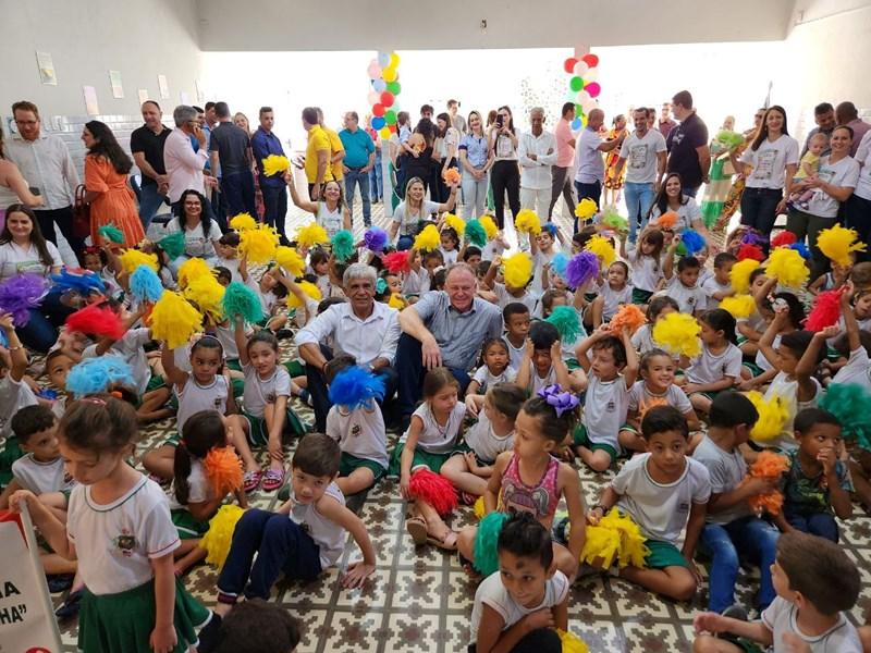 Casagrande inaugura obras e anuncia novos investimentos em Muniz Freire