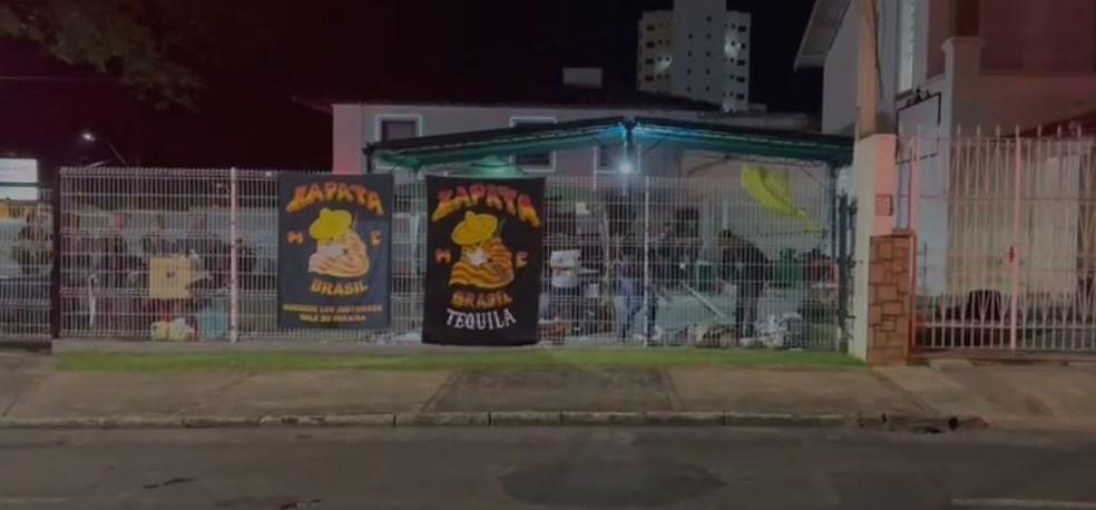 Tiroteio em festa deixa 3 homens mortos e 2 feridos; PM mata suspeito