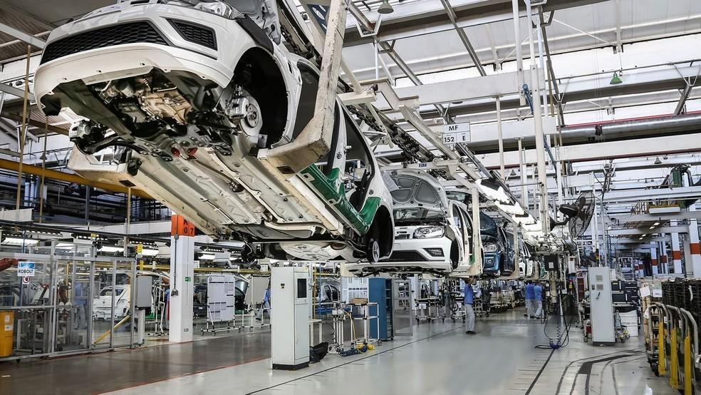 Volkswagen e GM iniciam férias coletivas para 5 mil trabalhadores nas fábricas