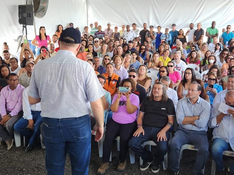 Casagrande visita obras do Complexo de Saúde do Norte, em São Mateus. ES