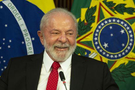 Brasil vai crescer mais que os pessimistas estão prevendo, diz Lula