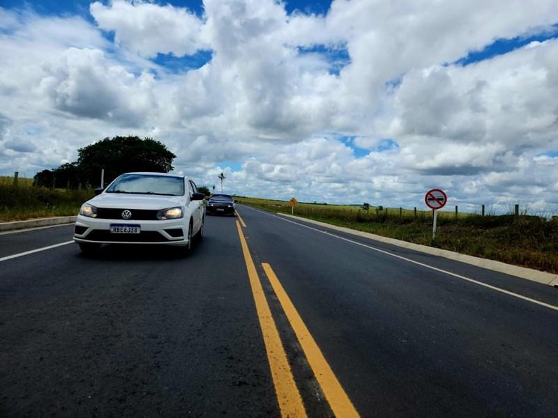 Casagrande inaugura obras de pavimentação da Rodovia ES-313