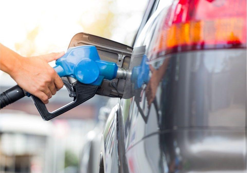 Preço da gasolina é barreira para um de cada três brasileiros que sonha em comprar um veículo