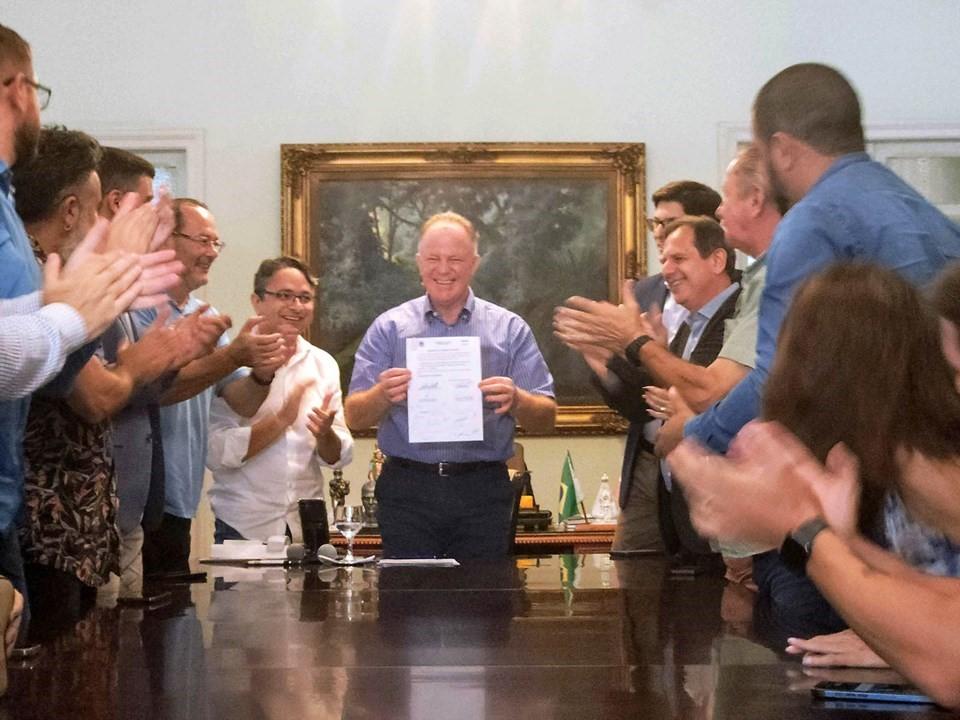 Casagrande autoriza obras de pavimentação no Circuito Caravaggio, em Santa Teresa, ES