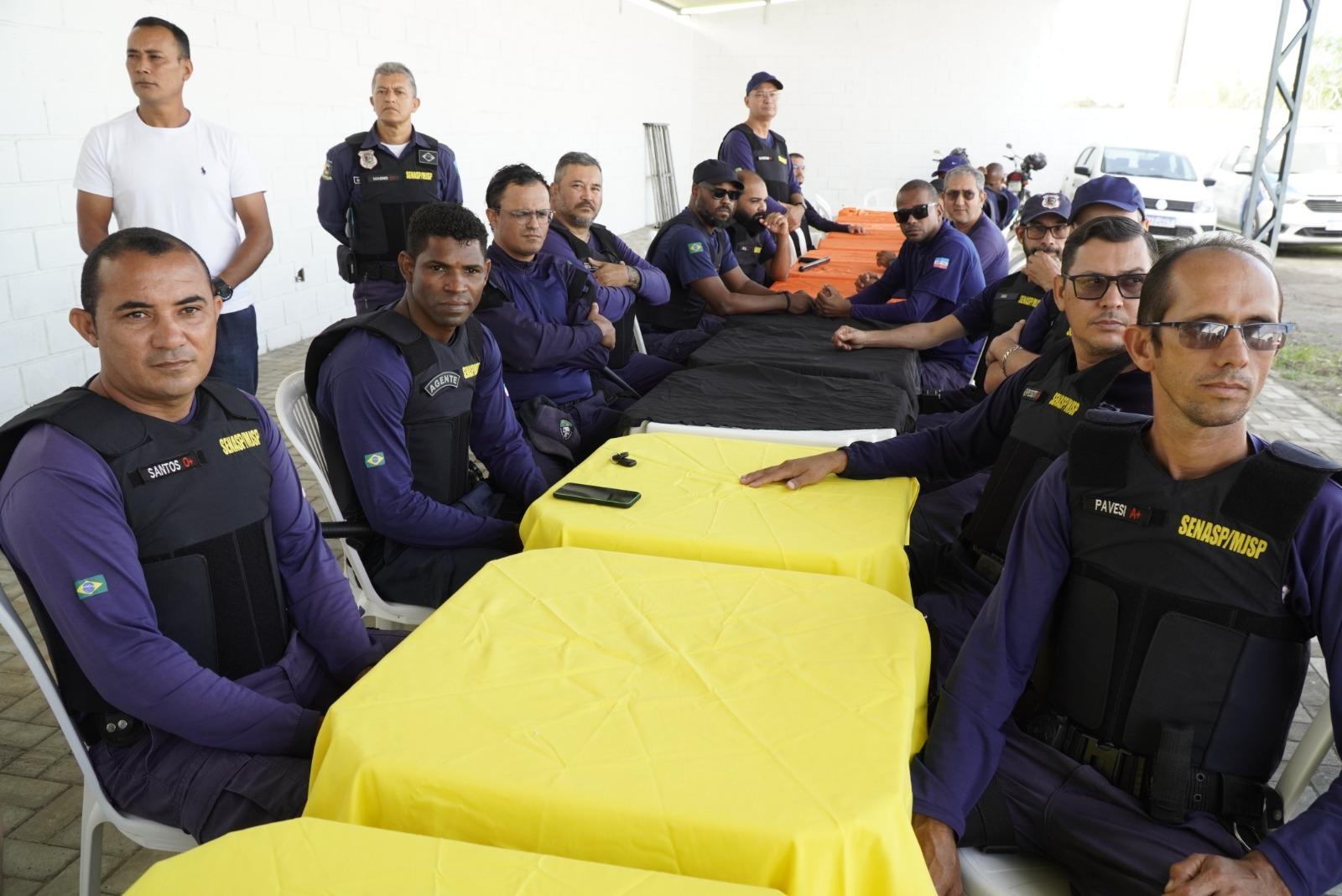 Comandante do Corpo de Bombeiros do ES é recebido por Daniel e faz preleção para a guarda municipal