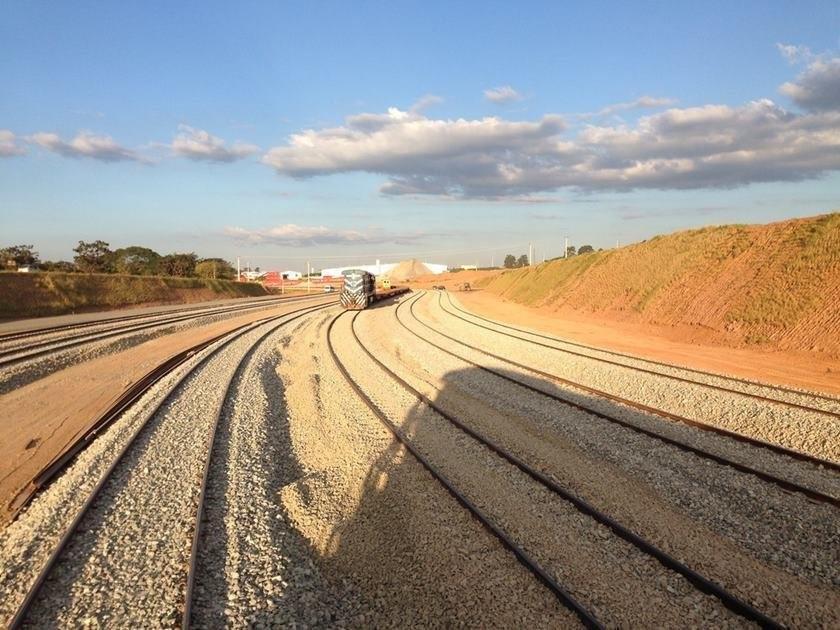 Concluída após 36 anos, ferrovia Norte-Sul pode reduzir frete em 40%