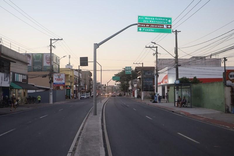 Casagrande visita obras na Avenida Abido Saadi e do Contorno de Jacaraípe, na Serra, ES