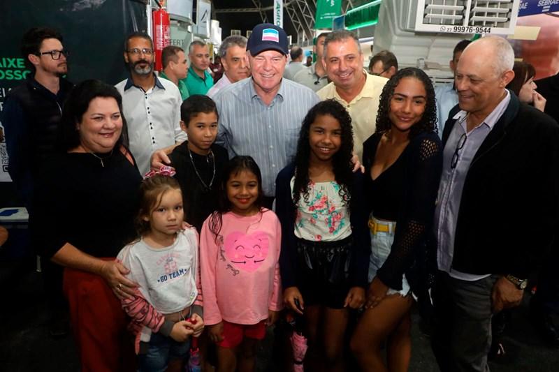 Casagrande autoriza construção de escolas e unidade de saúde em Vila Valério, ES