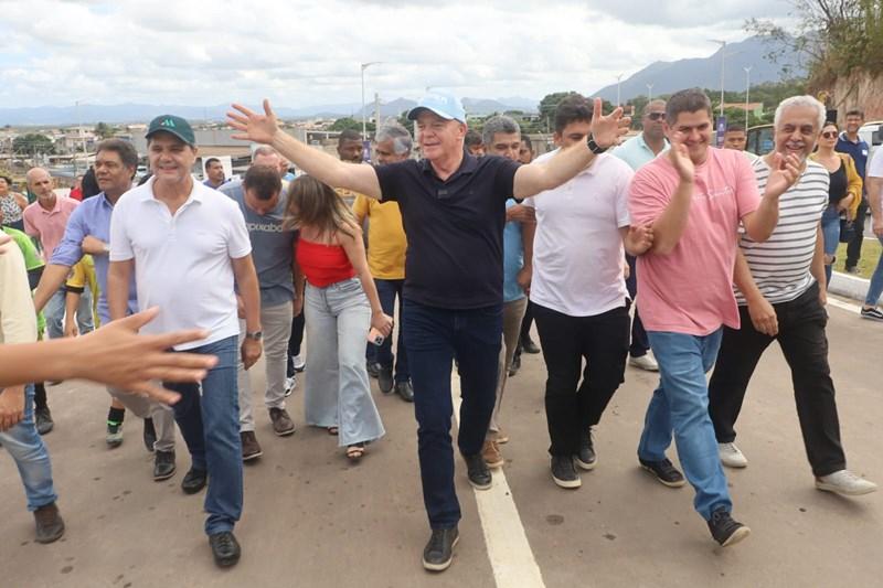 Casagrande inaugura viaduto e obras do Complexo Viário de Carapina, na Serra, ES