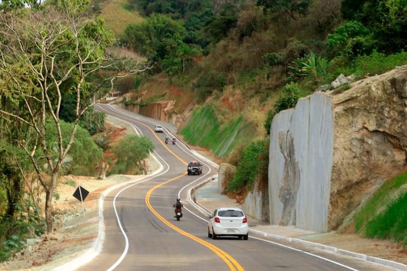 Casagrande inaugura pavimentação da Rodovia Castelo x Muniz Freire, no ES