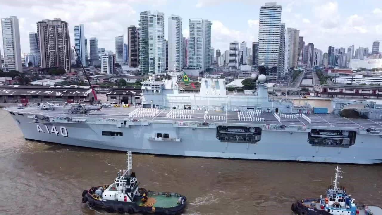 Maior navio de guerra da América Latina atraca em Belém para segurança da Cúpula da Amazônia