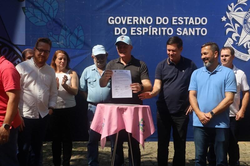 Casagrande inaugura obras e anuncia novos investimentos em Alfredo Chaves, no ES