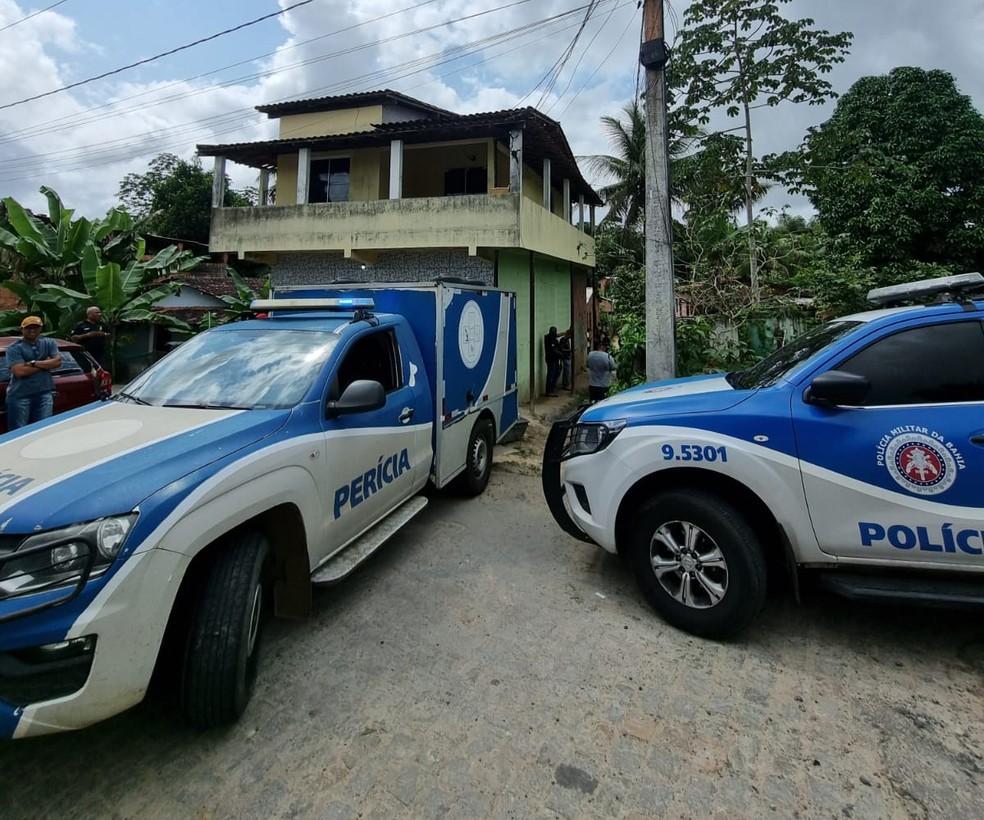 Seis adultos e três crianças são encontrados mortos em casas na Bahia; sete estavam carbonizados