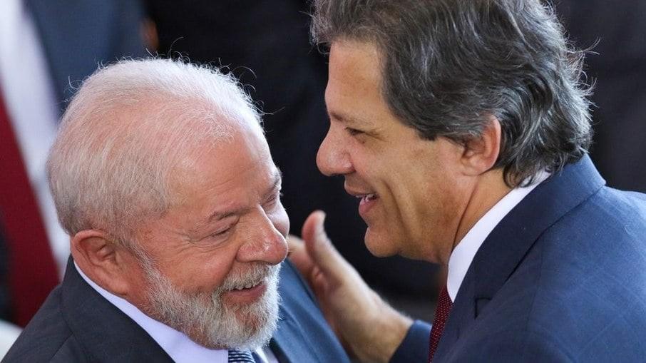 Lula assina MP e PL para taxar super-ricos; entenda as medidas