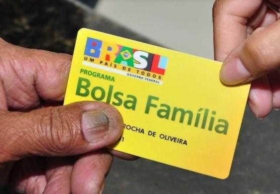 Governo Lula cancela 2,9 milhões de pessoas do Bolsa Família