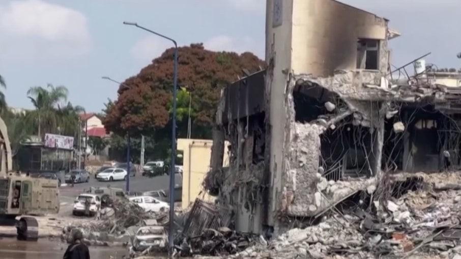 Israel diz ter encontrado 1.500 corpos de membros do Hamas no país
