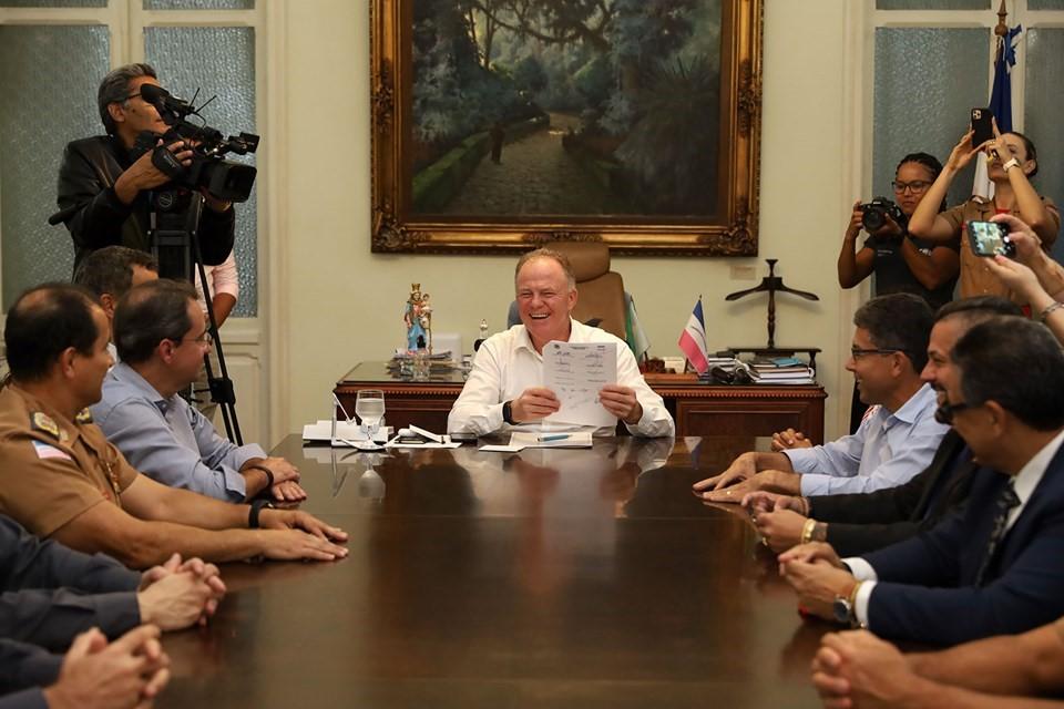 Casagrande anuncia obras em unidades policiais na Grande Vitória e interior do ES