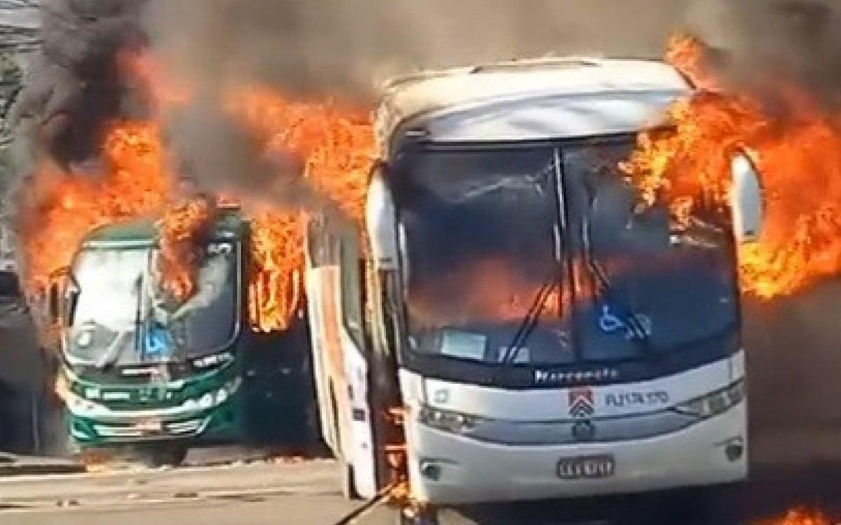 27 ônibus são incendiados em represália pela morte de sobrinho do miliciano Zinho, no Rio