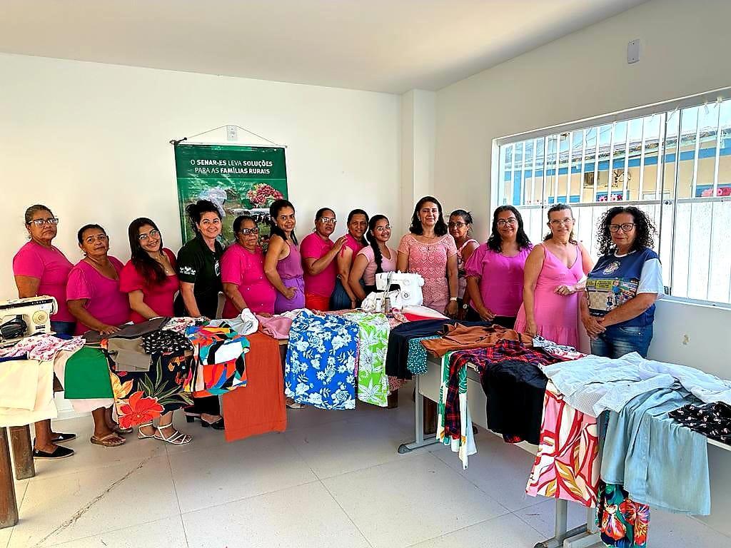 Curso de corte e costura foi finalizado em Braço do Rio, em Conceição da Barra, ES