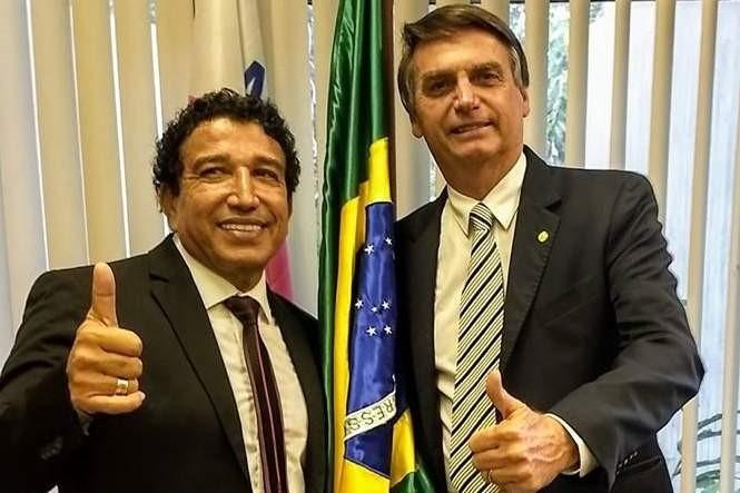 A convite de Magno Malta, Bolsonaro chega ao ES nesta sexta-feira (10)