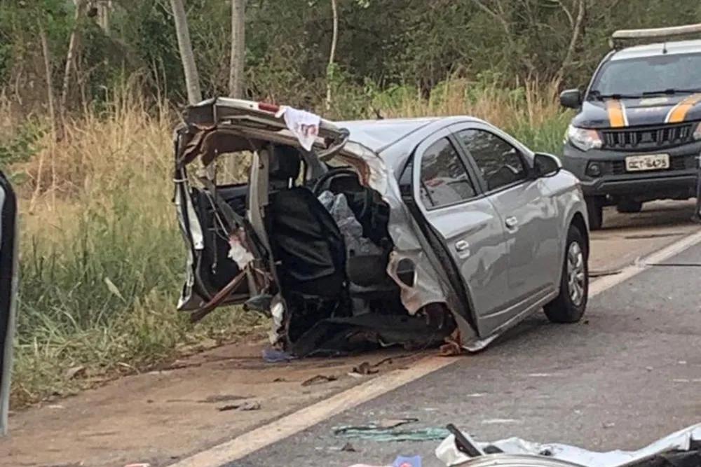 Grave acidente na BR-070 deixa mulher grávida e a mãe mortas; bebê não resistiu