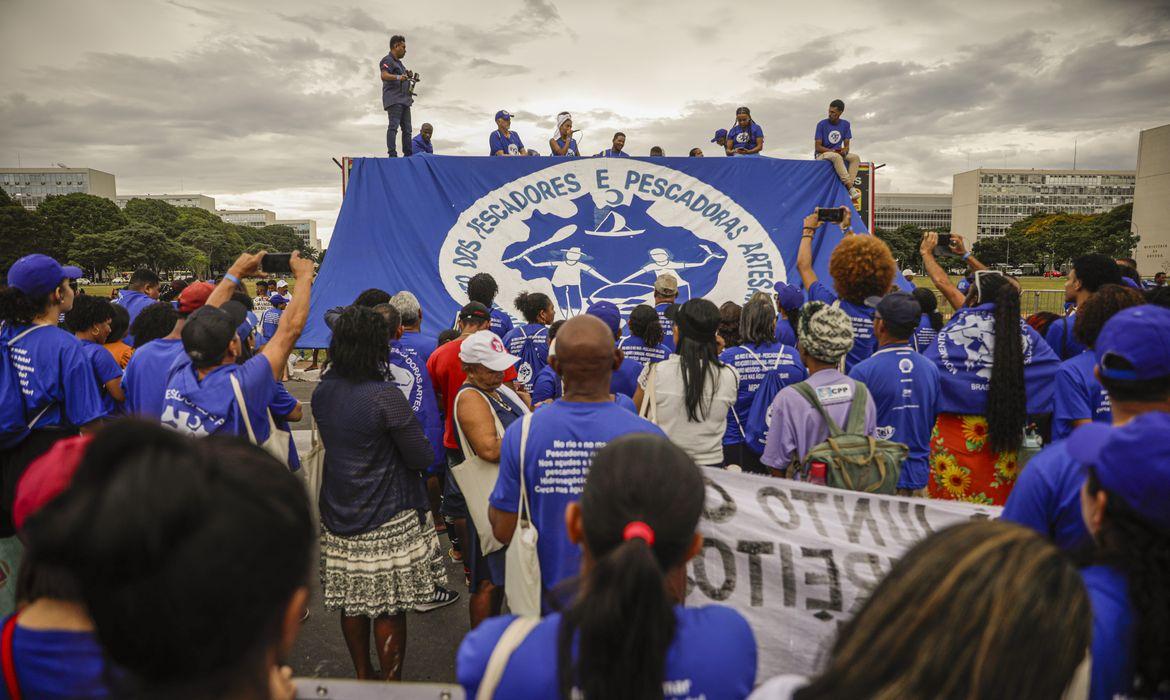 Pescadores artesanais fazem ato por territórios e justiça ambiental