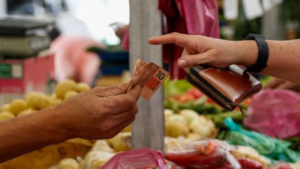 Famílias de baixa renda do ES poderão receber de volta parte do valor pago de ICMS