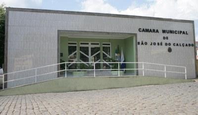 Câmara de Vereadores no ES aprova abono de R$ 12 mil para servidores