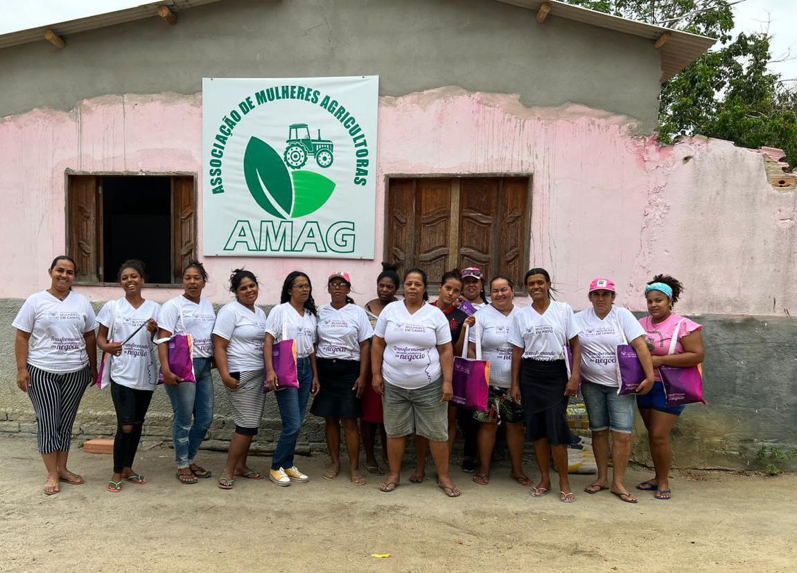 Associação das mulheres do Valdício Barbosa realizam feira de alimentas em Itaúnas, Conceição da Barra, ES, neste sábado (9)