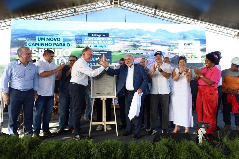 Casagrande participa da inauguração do Contorno do Mestre Álvaro, na Serra, ES