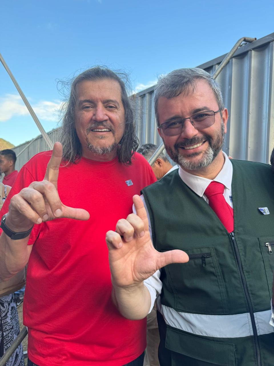 Durante visita de Lula ao ES, Nésio Fernandes reafirma a Daniel seu compromisso com a saúde básica em São Mateus