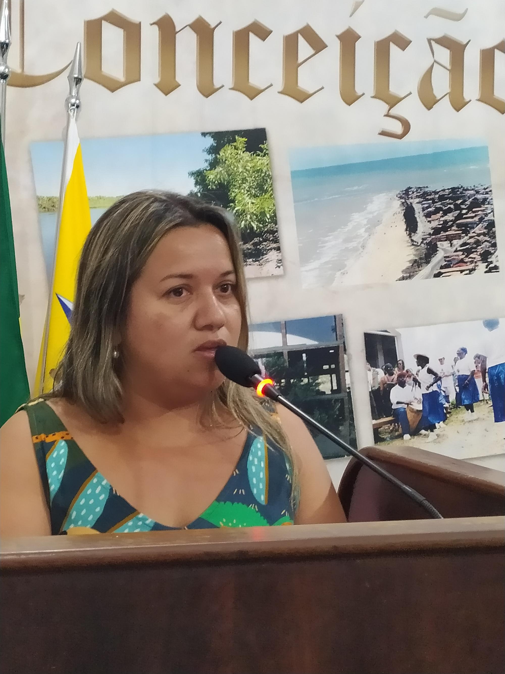 PL da vereadora Camila homenageia Domingas Felicidade dando nome ao almoxarifado da Prefeitura de Conceição da Barra, ES