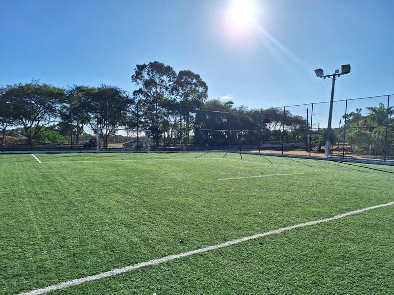 Governo do ES inaugura três revitalizações de Campo Bom de Bola em Itapemirim